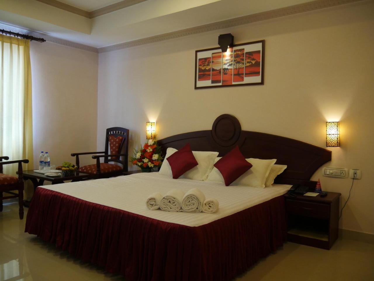 Hotel Karthika Residency Kilimanur Exterior foto